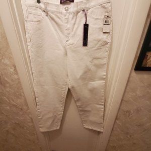 GLORIA VANDERBILT JEANS, 16W, REG.LENGTH, WHITE,